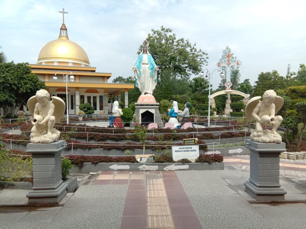 Taman Doa Santa Perawan Maria Di Fatima Ngrawoh, Sragen | SESAWI.NET