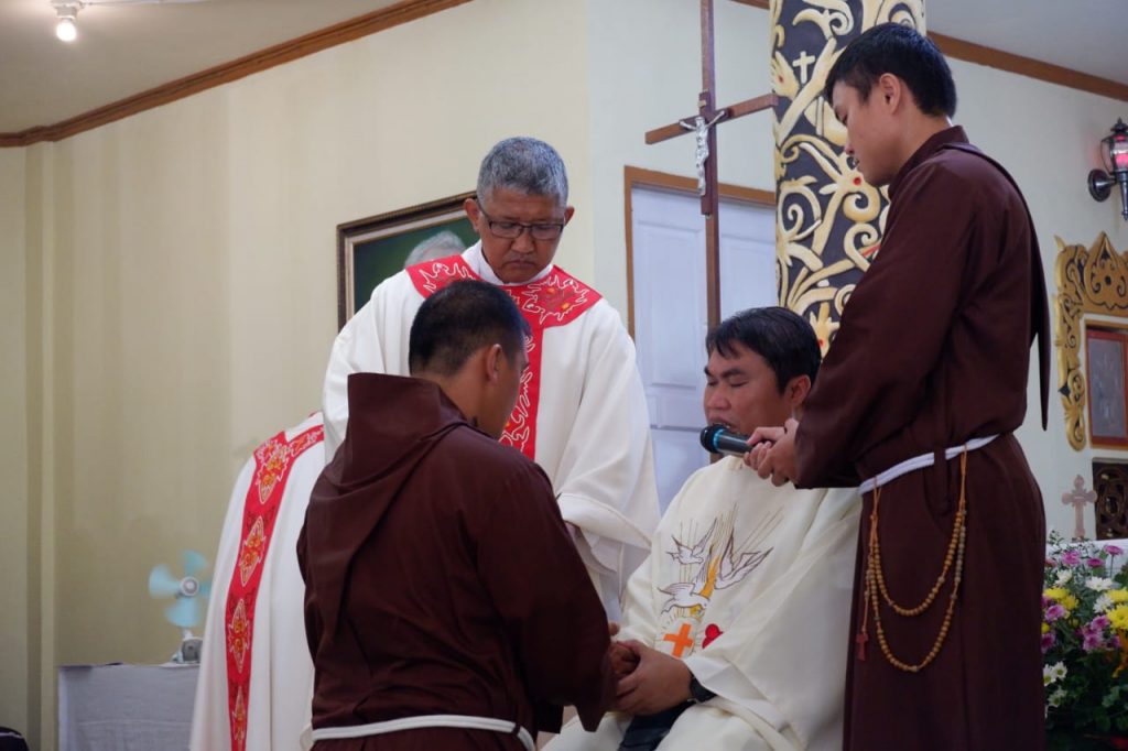 25 Tahun Ordo Kapusin Provinsi Pontianak, Pengikraran Kaul Kekal Dan ...