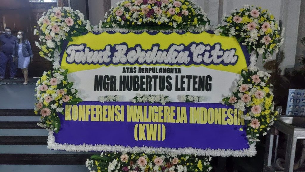 Acara Kedukaan Hormati Almarhum Hubertus Leteng Di Keuskupan Ruteng Sesawinet 7159